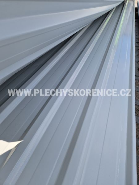 Trapézový plech T18 0,45mm - š. 90/86cm - RAL 9006 - II. jakost